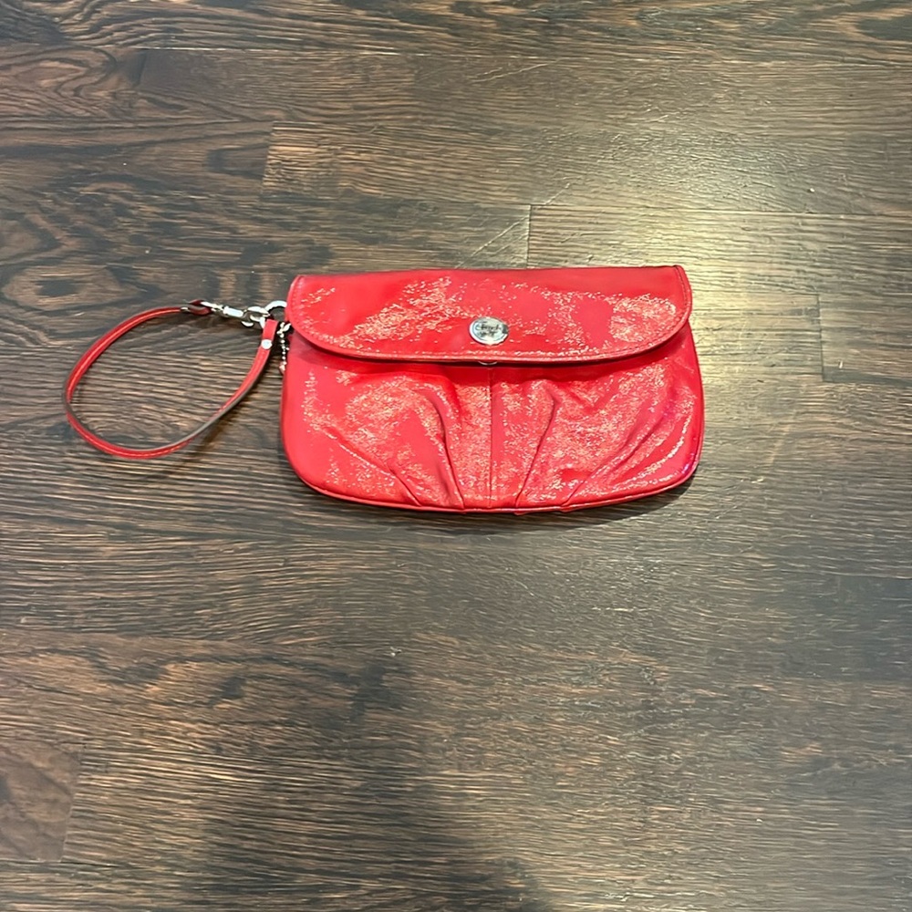 Red coach clutch